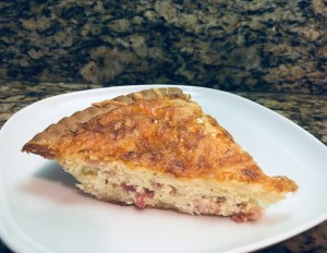 quiche vosgienne slice
